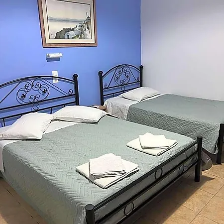 Stella Nomikou 3* Fira (Santorini)